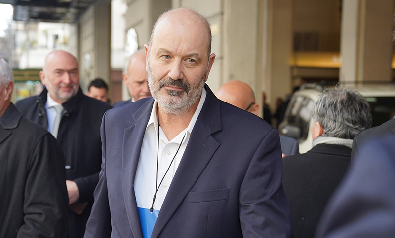 ¿Avasallan la legalidad?: Sturzenegger dijo que la reforma laboral será retroactiva para todos los empleos formales