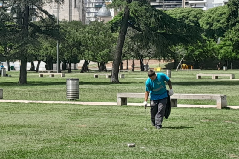 Cuadrillas municipales realizaron un fuerte operativo de higiene urbana tras los festejos navideños