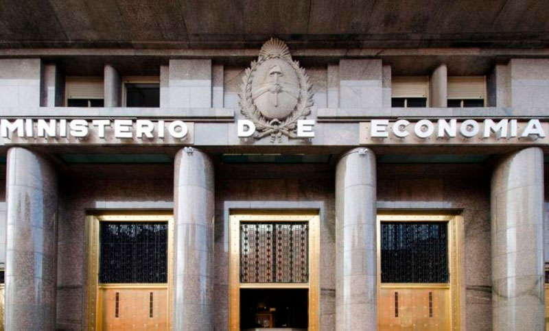 El Tesoro volvió a quedar corto en la licitación y solo renovó el 64% de los vencimientos