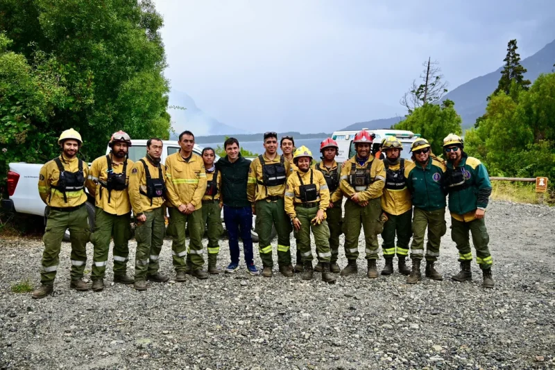Chubut: lograron contener el incendio en Puerto Patriada tras un intenso operativo