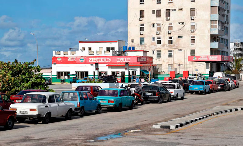 Estados Unidos planea un bloqueo naval total a Cuba y Argentina recomienda no viajar a la isla