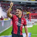 El Zorro jugará en el Parque Independencia: Newell’s abrochó la llegada de Cóccaro