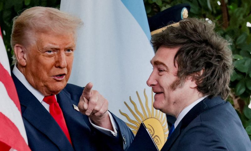 «Viva la libertad carajo»: Javier Milei celebró el ataque estadounidense en Caracas