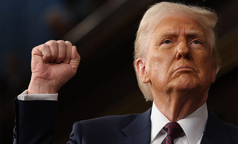 Trump impuso aranceles a los países de la OTAN y advirtió sobre Groenlandia: «Nadie tocará este sagrado trozo de tierra»