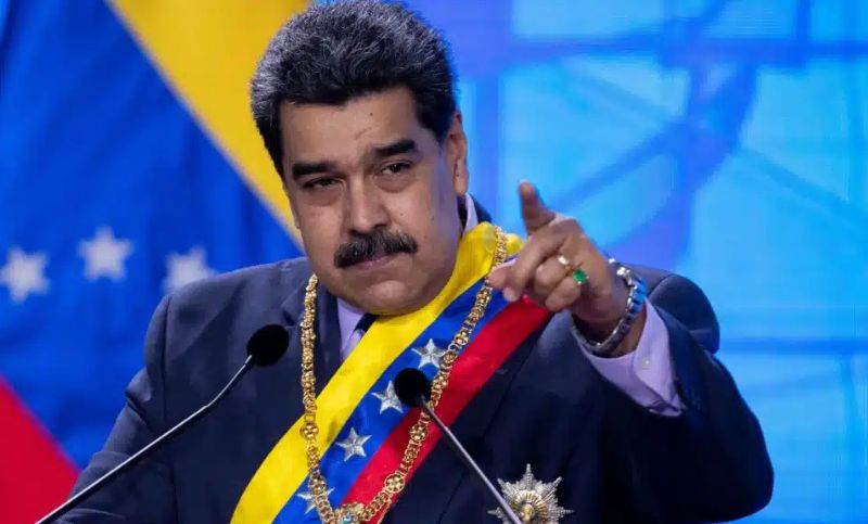Donald Trump anunció que capturó a Nicolás Maduro y su esposa