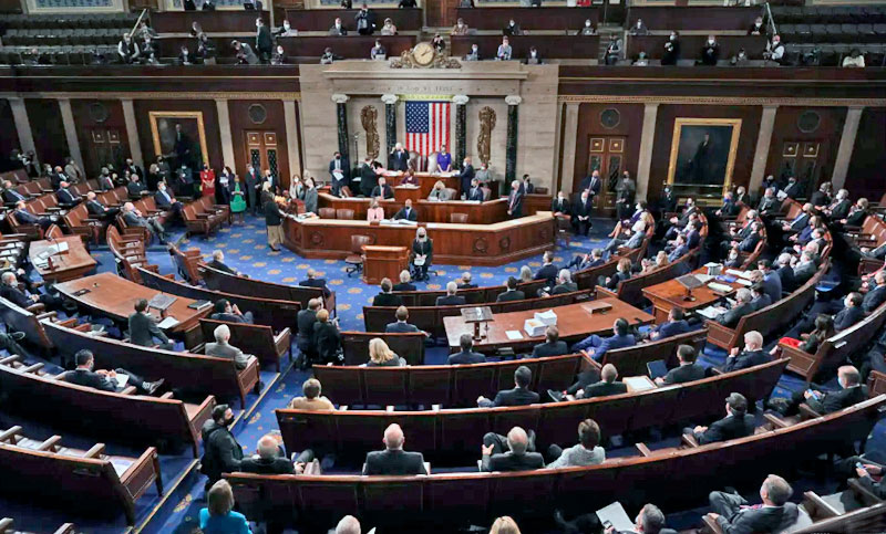 Trump apoya un proyecto bipartidista del Senado para sancionar a países que importen petróleo ruso