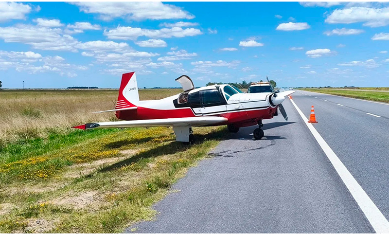 Una avioneta aterrizó de emergencia sobre la Ruta Provincial 56 y generó temor en los automovilistas