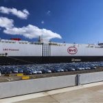 Llega un barco con 7.000 autos chinos a Argentina: cómo impactará en la producción local
