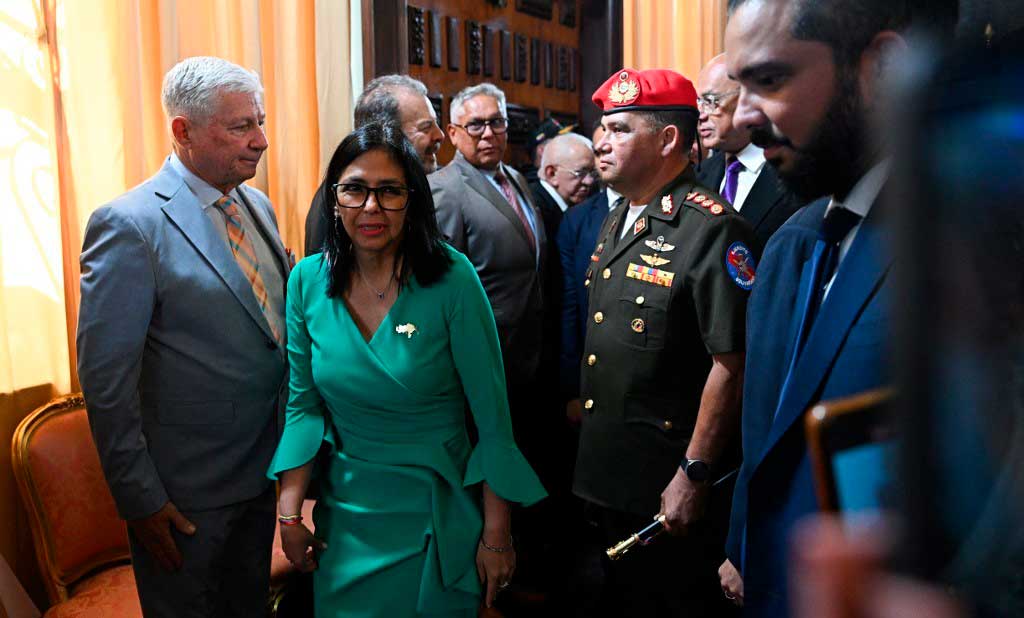Delcy Rodríguez juró como nueva presidenta de Venezuela