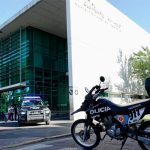 Zona oeste: atacaron a tiros a un joven de 17 años en plena vía pública
