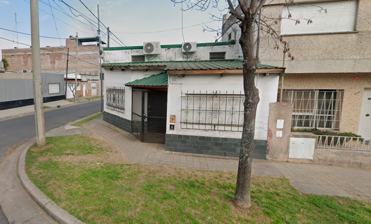 Drama en zona oeste: por el incendio de una vivienda murieron once gatos y tres perros