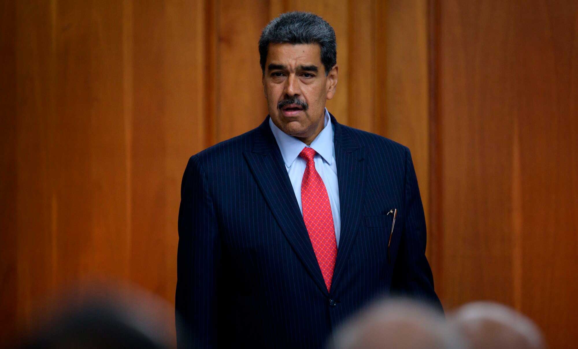 Un fiscal argentino pidió la extradición de Maduro para juzgarlo por violación de los Derechos Humanos