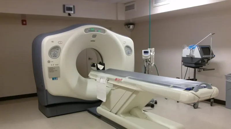 El Gobierno flexibilizó la importación de equipos médicos usados: «Reducir controles es asumir riesgos innecesarios»