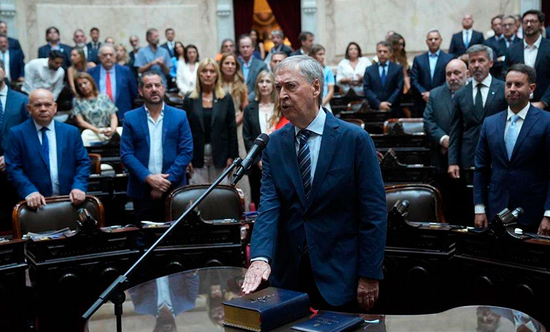 En una sesión clave Juan Schiaretti juró como diputado nacional, tras sufrir una afección cardíaca