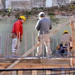 La construcción rebotó en diciembre y creció 6,4% en 2025