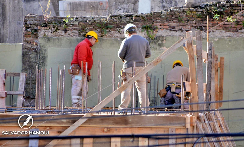La construcción rebotó en diciembre y creció 6,4% en 2025