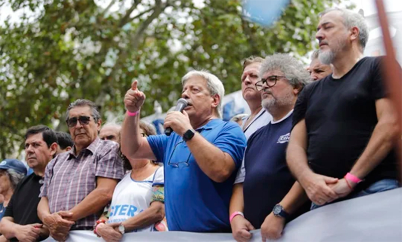 El Frente de Sindicatos Unidos analiza parar y movilizar cuando el Senado vuelva a tratar la reforma laboral 