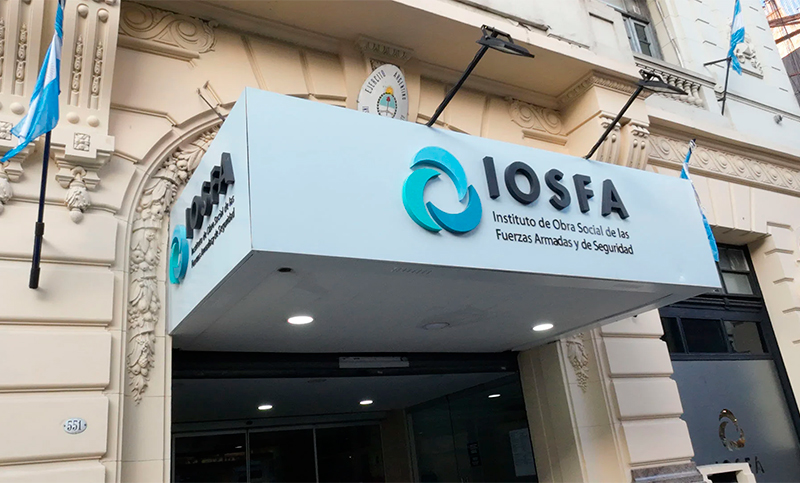 El Gobierno disolvió el Iosfa y creó dos obras sociales: una para Fuerzas Armadas y otra para gendarmes y prefectos 