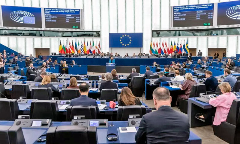 El Parlamento Europeo aprueba un préstamo de 90.000 millones de euros para ayudar a Ucrania