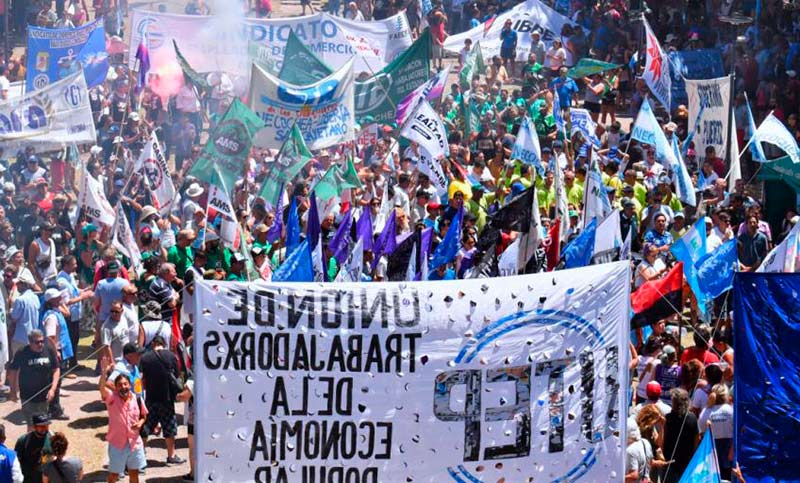 Ante el avance de la economía extractiva, gremios llamaron al peronismo a construir un plan de desarrollo industrial