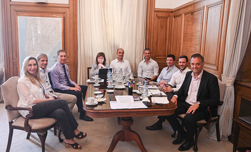 La mesa política del Gobierno se reunió por la reforma laboral: Bullrich quiere asegurar los votos