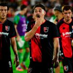 Newell’s jugó mal, reaccionó tarde y perdió 3 a 2 con Defensa en el Coloso