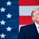 Trump criticó el fallo de la Corte Suprema de Estados Unidos e impondrá nuevos aranceles del 10%