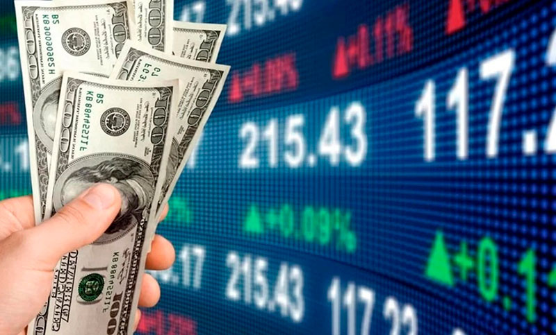 ¿Arrancó el rebote cambiario?: el dólar oficial tuvo la suba diaria más importante desde noviembre de 2025