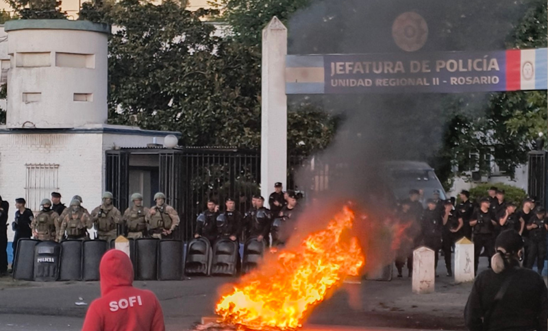 Fiscalía inició una investigación penal contra 20 policías por incumplimiento de deberes en la Jefatura