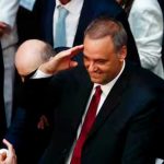 Diputado denuncia que Adorni podría incurrir en el delito de «dádivas»  por el viaje de su esposa en el avión presidencial