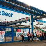 Suspenden a 400 trabajadores de un frigorífico del partido de Ramallo