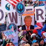 Multitudinarias protestas “No Kings” se extendieron por Estados Unidos y Europa contra Trump