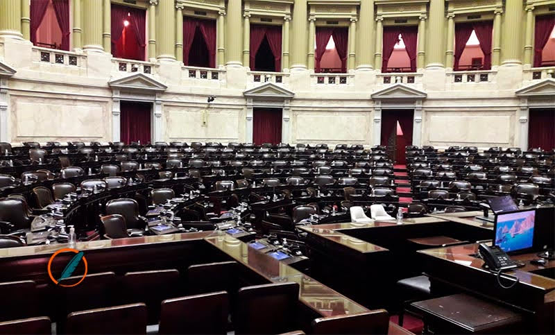 Sigue el achicamiento del Estado: promueven retiros voluntarios para empleados de la Cámara de Diputados