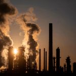 Por el conflicto en Medio Oriente, nuevamente se disparó el precio del petróleo que superó los 100 dólares