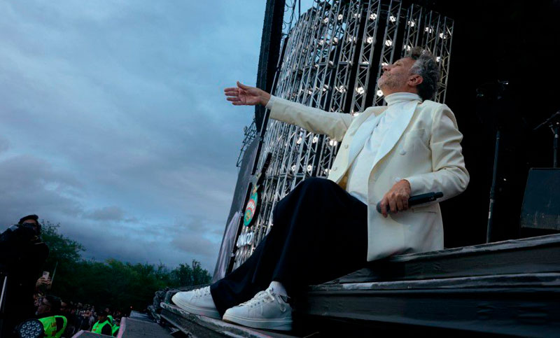 Rosario se prepara para un show histórico de Fito Páez en el Monumento a la Bandera