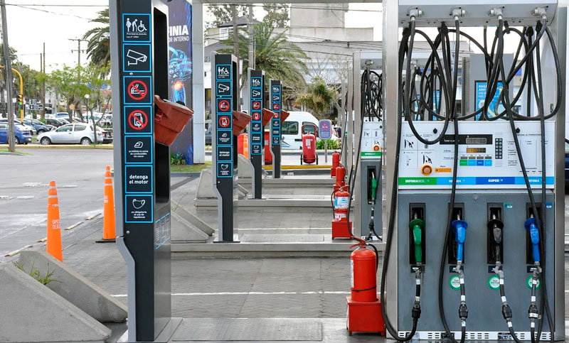 El Gobierno posterga impuestos y aplica medidas para frenar la suba de combustibles y contener el impacto de la inflación