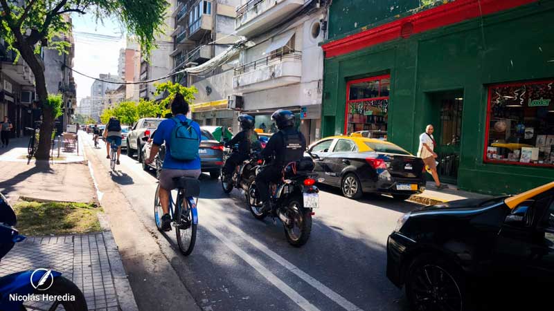 Ciclovía de calle Rioja: desde la Facultad de Ingeniería de la UNR advierten que eliminarla no resuelve el problema