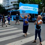 Docentes profundizan el plan de lucha con ruidazos y semaforazos en distintos puntos de Rosario
