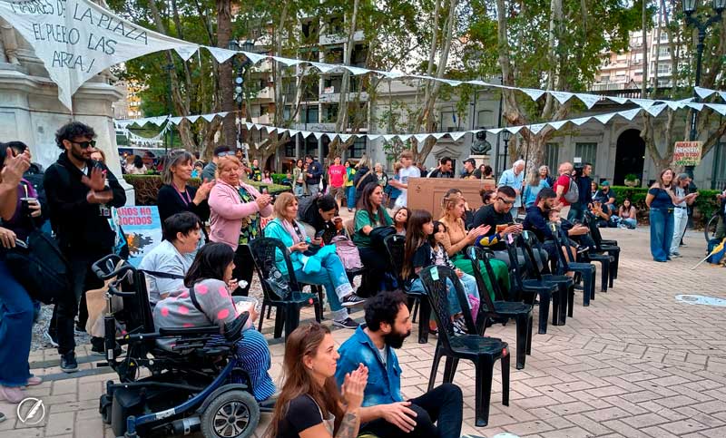 A 50 años del Golpe, Rosario realizó una vigilia en plaza 25 de Mayo