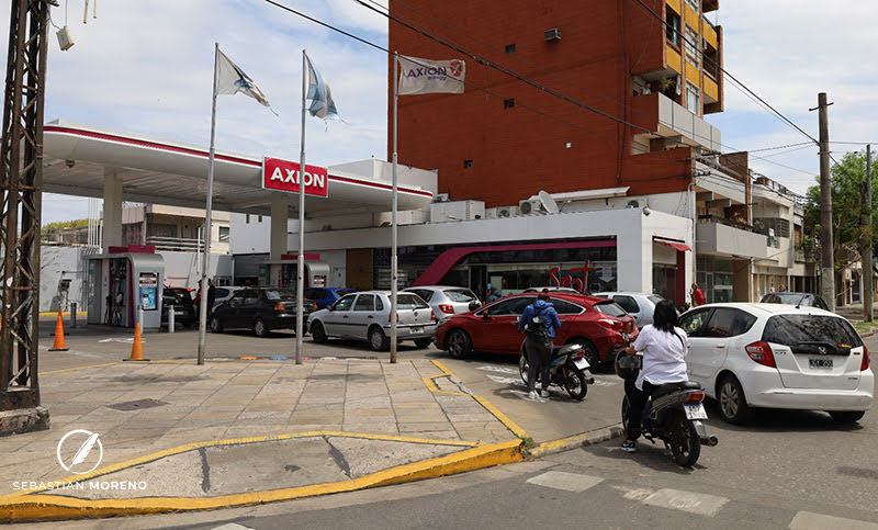 Combustibles por las nubes: Argentina se consolida entre los países con la nafta más cara de Sudamérica
