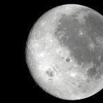Artemis II reveló el lado oculto de la Luna con una impactante imagen de la Nasa