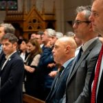 Misa por el Papa Francisco en Luján: coincidieron Adorni y Kicillof, pero Villarruel no asistió