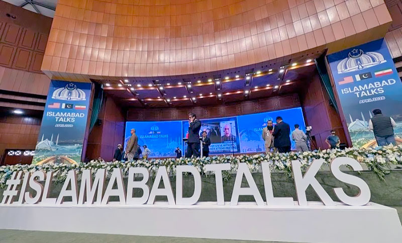 El canciller de Irán achaca fracaso de las conversaciones con Estados Unidos por sus altas exigencias y por las amenazas de bloqueo