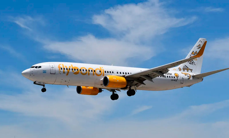 La línea aérea Flybondi no pagó sueldos de marzo y el gremio anuncia paro para el 13 de abril