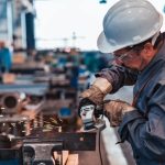 La industria no puede frenar su derrumbe y volvió a caer en febrero