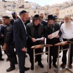 Milei en Israel: pasó por el Muro de los Lamentos y será recibido por Netanyahu