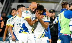 Central se despidió de Carlos Quintana