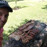 Una pileta con cascada, parrilla de lujo y reformas varias: ¿cuáles fueron las obras en la casa de Adorni?