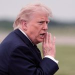 Trump anuncia el levantamiento del bloqueo naval contra Irán y reclama garantías nucleares
