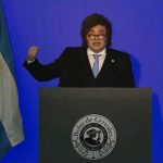 Milei anunció una baja de retenciones y presagió una “revolución de la riqueza”